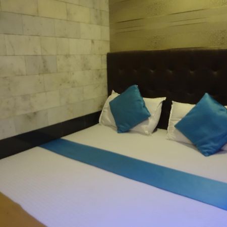 Zahra Guest House Mumbai Eksteriør bilde